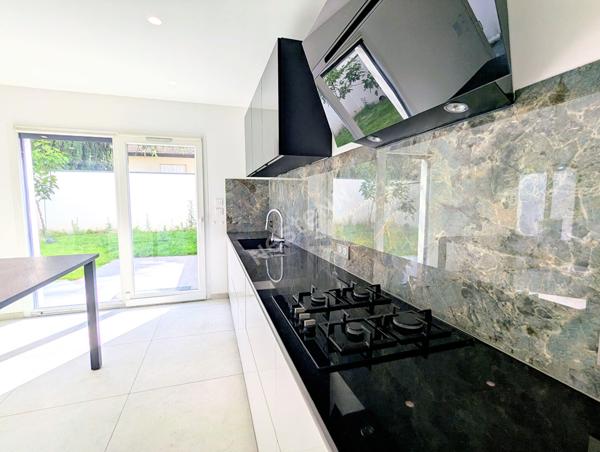 Maison contemporaine neuve 8 pièces à vendre à Reims -