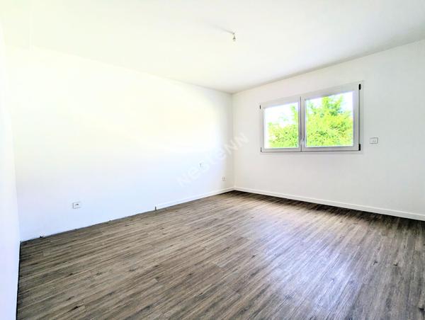Maison contemporaine neuve 8 pièces à vendre à Reims -
