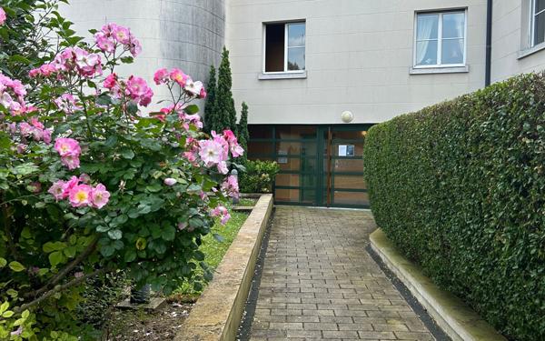 Appartement à vendre    3 pièces • 69,77 m2 Compiègne