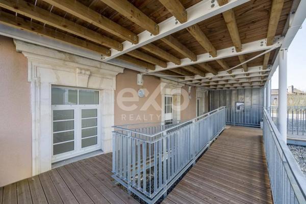 Opportunité rare : duplex moderne avec double terrasse