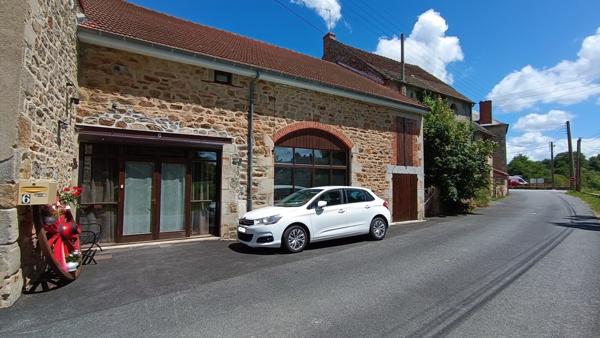Ancien corps de ferme rénové, 233 m2 habitables, vue exceptionnelle