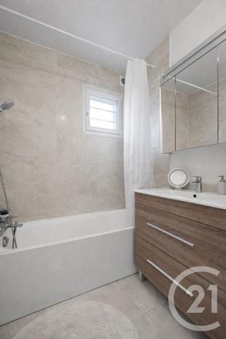 Appartement F3 à vendre  3 pièces - 68,54 m2 LIVRY GARGAN - 93