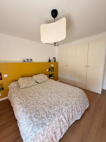 Maison en pierre entièrement rénovée, 95m², avec dépendances, terrain de 1154m² 148 000 €