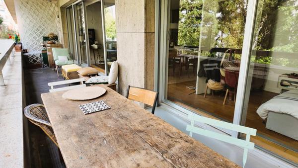Appartement de standing – 110 m² env. – Balcon – Parkings – Cambronne / Rue Lecourbe