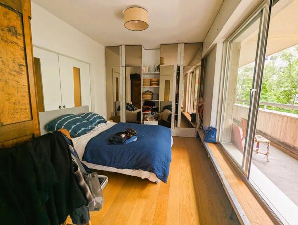 Appartement de standing – 110 m² env. – Balcon – Parkings – Cambronne / Rue Lecourbe