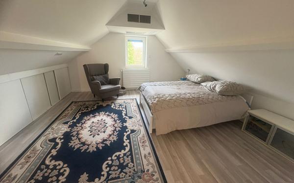 Maison à vendre    7 pièces • 200 m2 Longuesse