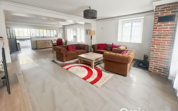 Maison à vendre    7 pièces • 200 m2 Longuesse