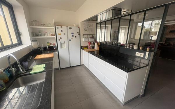Maison à vendre    7 pièces • 200 m2 Longuesse