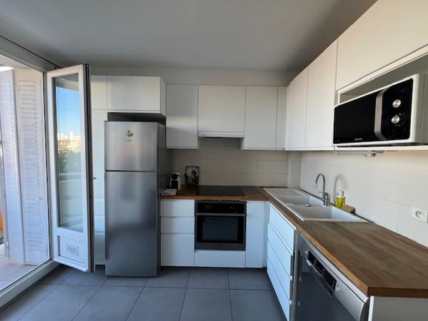 Marseille (13007) EXCLUSIVITÉ VENTE APPARTEMENT 55,43 M2 CARREZ TYPE 3 BALCON APERÇU MER BD TELLENE PARKING LIBRE 13007 MAR