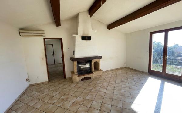 Maison à vendre    4 pièces •  Bandol