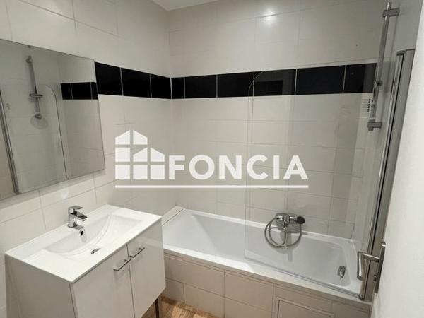 Location Appartement 2 pièces 45.32 m² - 18bis Rue Bricka Antibes 06160