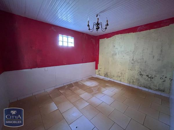 Maison à vendre 115.88m² Saint-Pantaléon-de-Larche (19600)