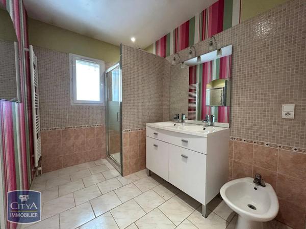 Maison à vendre 115.88m² Saint-Pantaléon-de-Larche (19600)