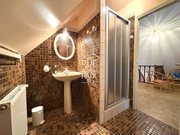 86190 QUINCAY Maison Quincay 6 pièce(s) 167.46 m2