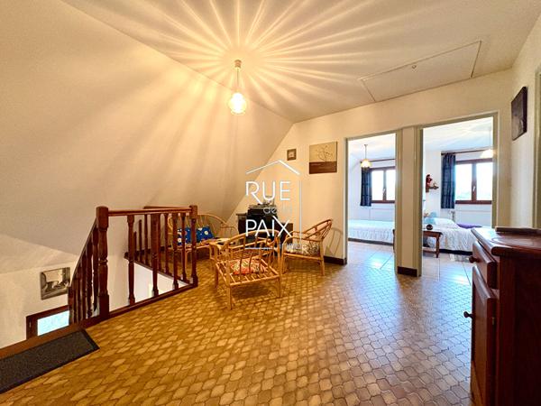 86190 QUINCAY Maison Quincay 6 pièce(s) 167.46 m2