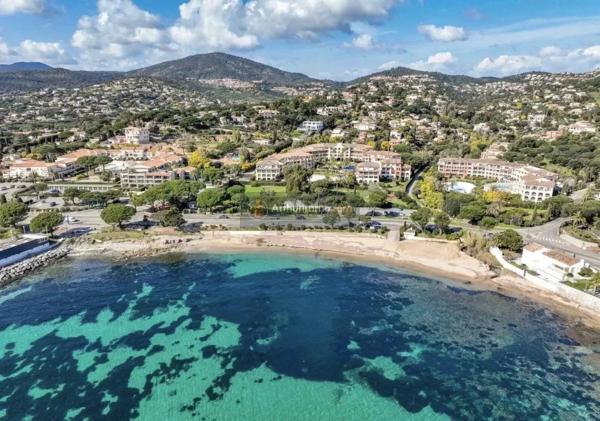 Vente                                                      Appartement
                        
                     2 pièces                      25 m2                     à Les Issambres