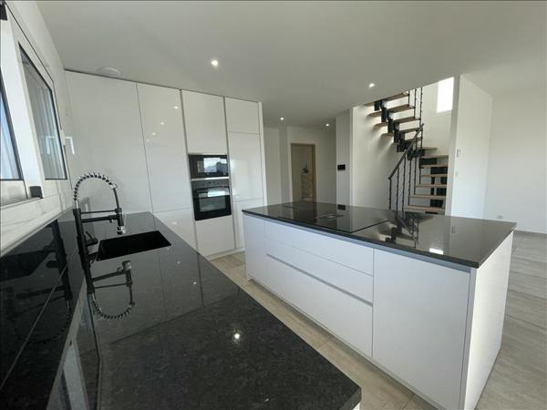 Maison à louer |  ST CYR SUR LOIRE |  5 pièces | 130 m²