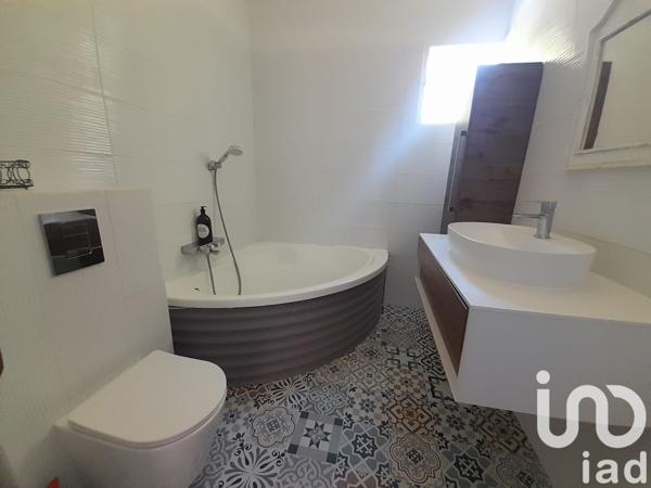 Location maison 6 pièces 128 m² Baie-Mahault