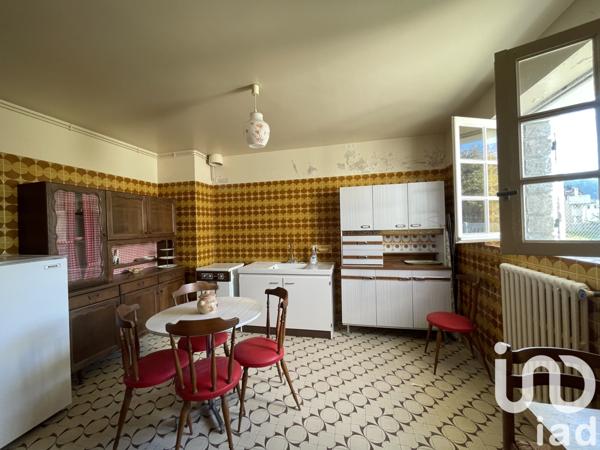 Maison à vendre 8 pièces 257 m² Peyrat-le-Château