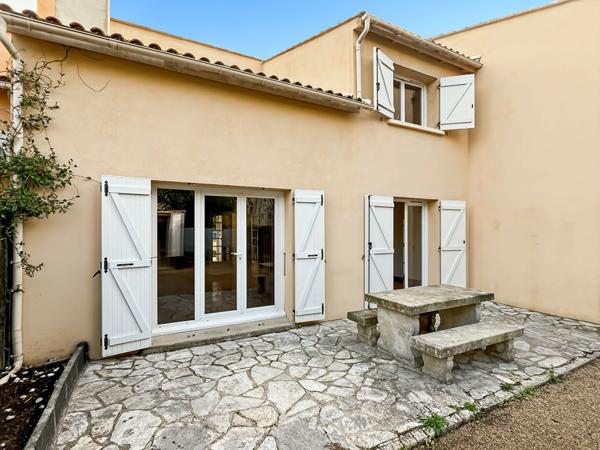 Maison 3 chambres jardin garage au calme