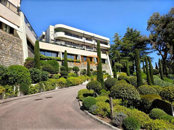 Cannes Croix-des-Gardes – Studio avec terrasse vue mer
