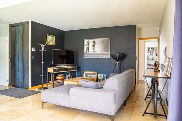 EXCLUSIVITE VENTABREN Villa de plain-pied , 5 chambres, piscine, terrain de 950 m2.