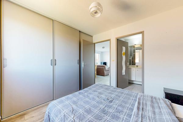 T2 avec balcon et 2 places de parking - Idéal premier achat ou investissement - Lavaur 