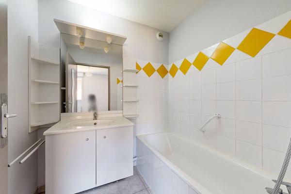 T2 avec balcon et 2 places de parking - Idéal premier achat ou investissement - Lavaur 