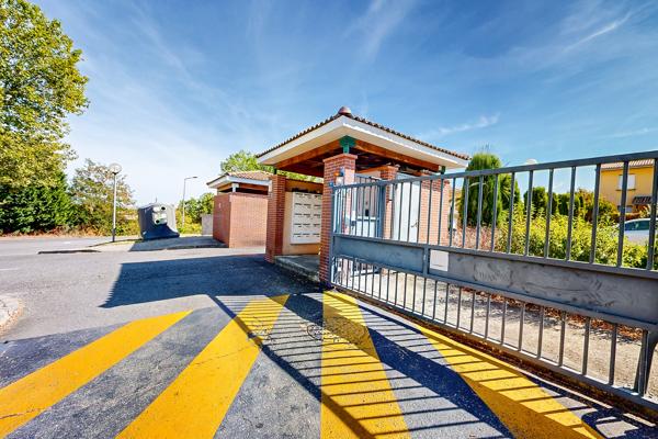 T2 avec balcon et 2 places de parking - Idéal premier achat ou investissement - Lavaur 