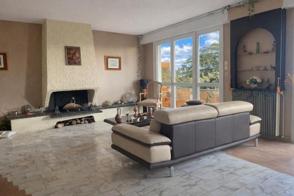 APPARTEMENT T4 AU COEUR DU BOUSCAT