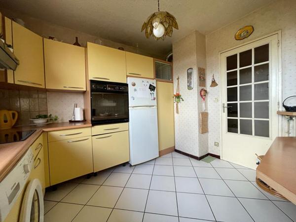 APPARTEMENT T4 AU COEUR DU BOUSCAT