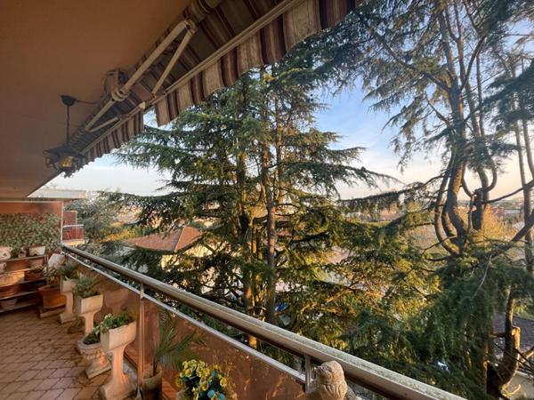 APPARTEMENT T4 AU COEUR DU BOUSCAT