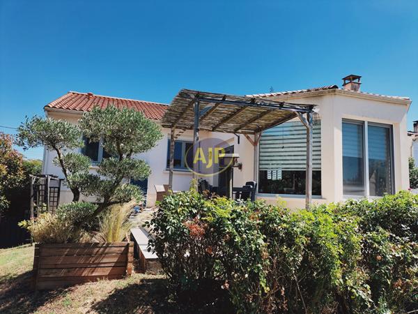 Vente maison Tonnay Charente : 319 900 € - AJP Immobilier Rochefort