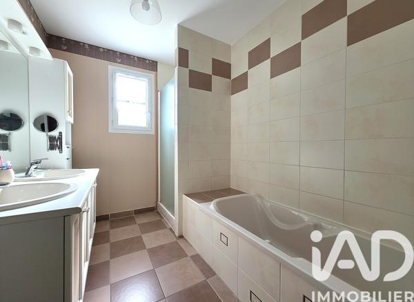 Maison à vendre 5 pièces 127 m² Breuil-Magné