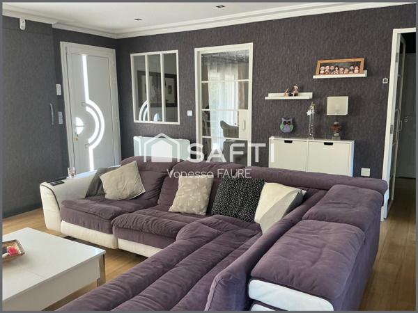 Magnifique Maison Familiale de 155 m² avec Piscine, Panneaux Solaires & Garages – Artigues-près-Bordeaux
