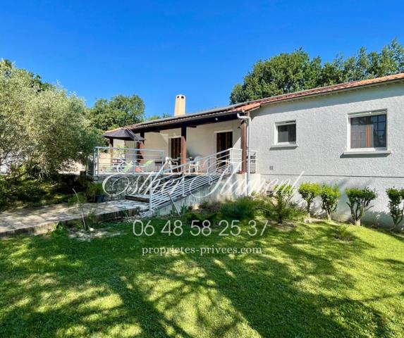 Villa de plain-pied 126 m² avec appartement à Deaux