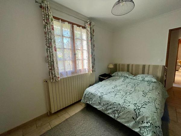 Villa de plain-pied 126 m² avec appartement à Deaux