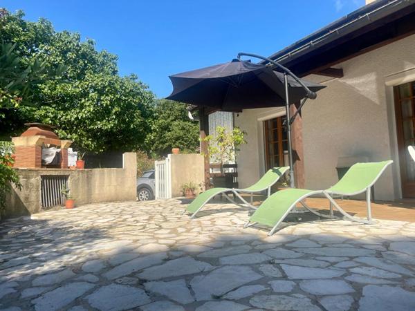 Villa de plain-pied 126 m² avec appartement à Deaux