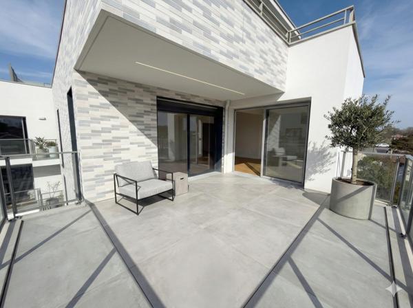 Appartement T4 - Triple exposition - Terrasse - Parking - Livré