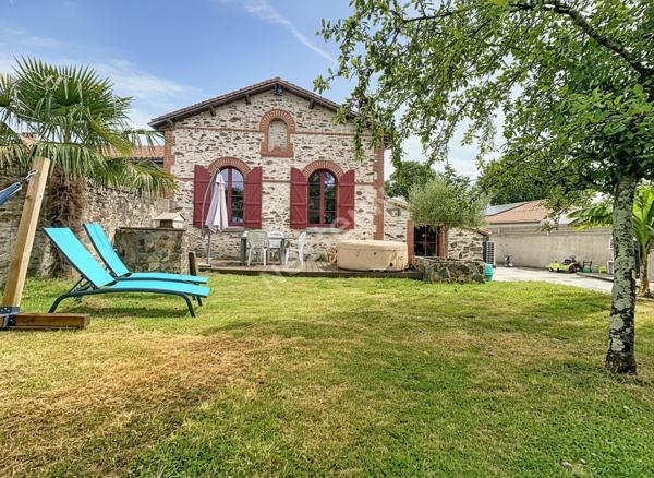 Maison en pierre à vendre sur Tillières