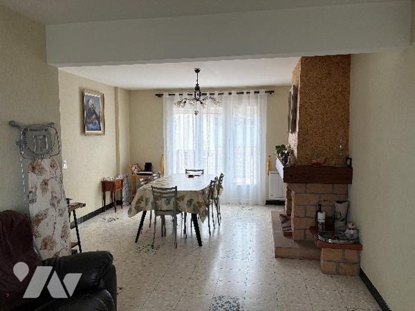 Une maison d'habitation.