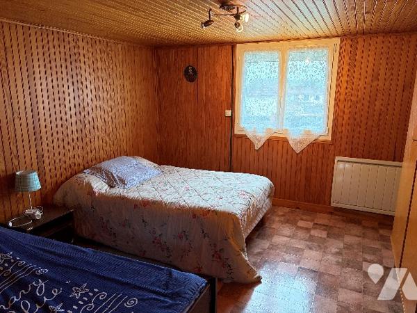 Une maison d'habitation.