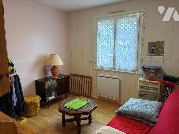 Une maison d'habitation.