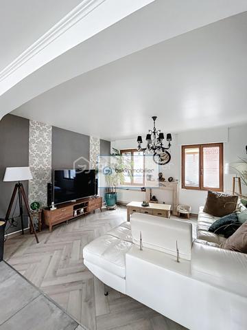 Maison traditionnelle de 345 m²