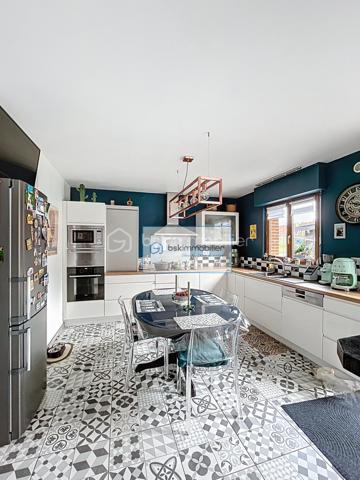 Maison traditionnelle de 345 m²