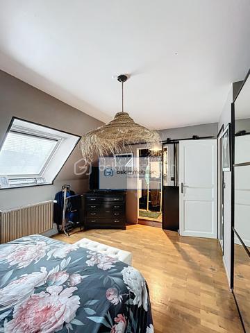 Maison traditionnelle de 345 m²