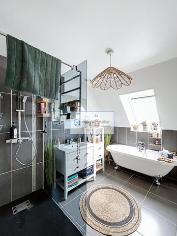 Maison traditionnelle de 345 m²