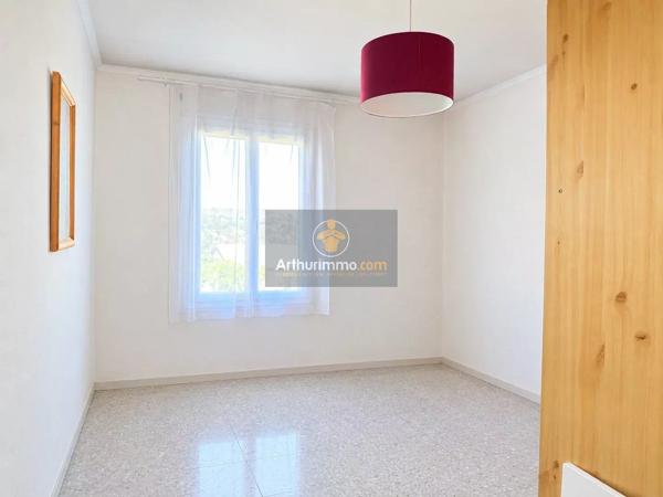 Vente                                                      Maison
                        
                     4 pièces                      73 m2                     à Apt