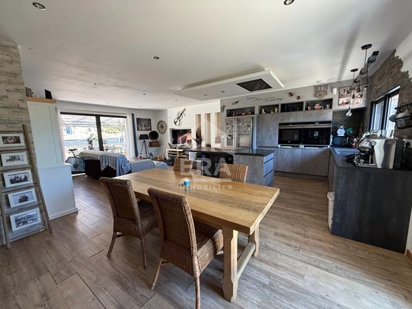 A VENDRE 83470 SAINT MAXIMIN LA SAINTE BAUME MAISON PLAIN PIED DE 95 M² SUR 588 M² DE JARDIN PISCINE