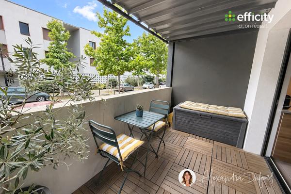Appartement
         3 pièces
        - 65 m² 200 000 € *